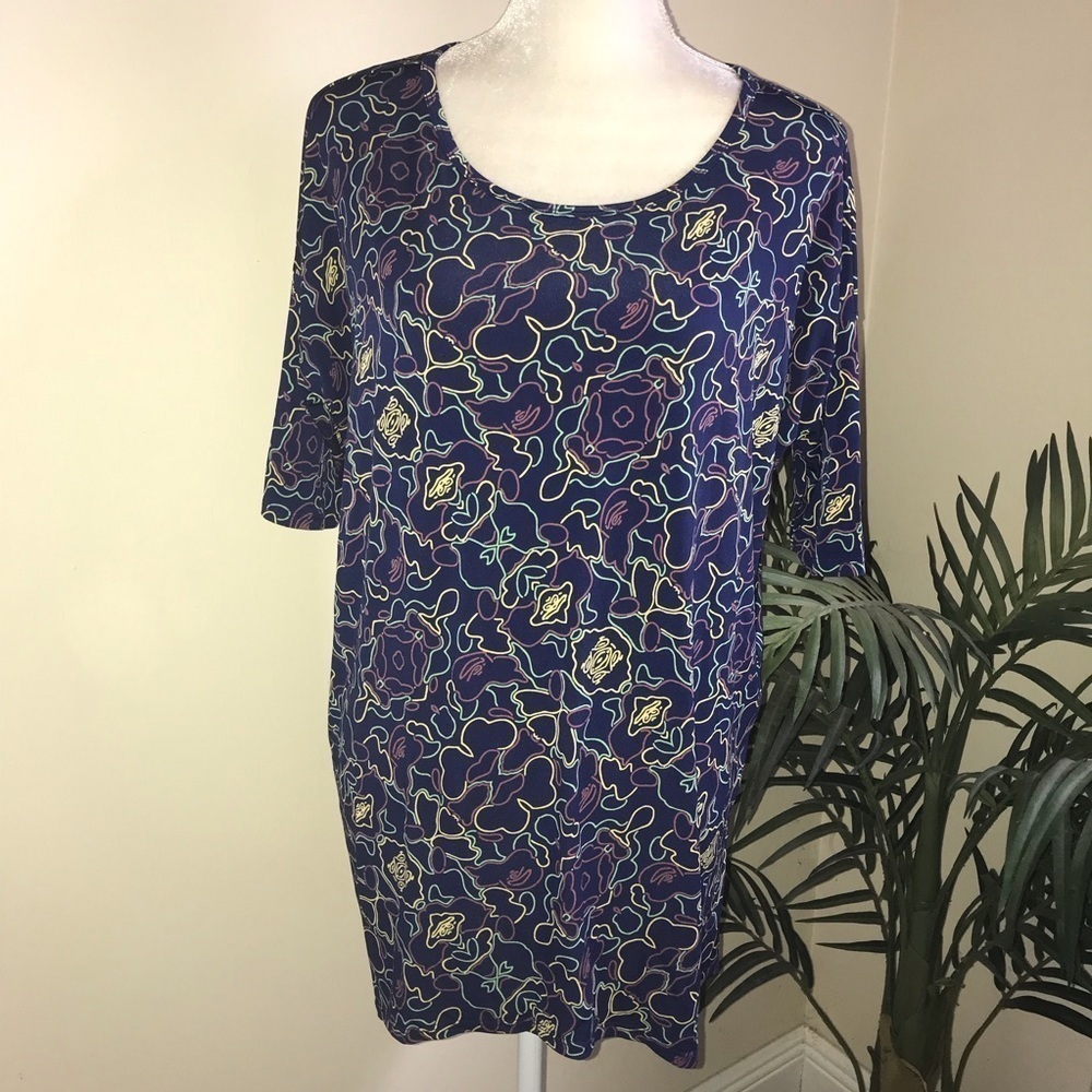 LuLaRoe Stretch Jersey Irma Top S